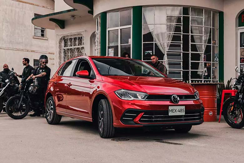 vw-polo-sesonres-de-estacionamiento